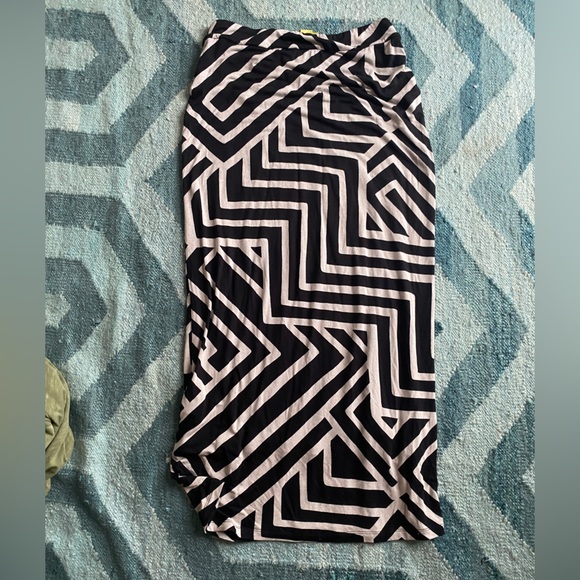 Maeve maxi skirt, size s. - Picture 4 of 5